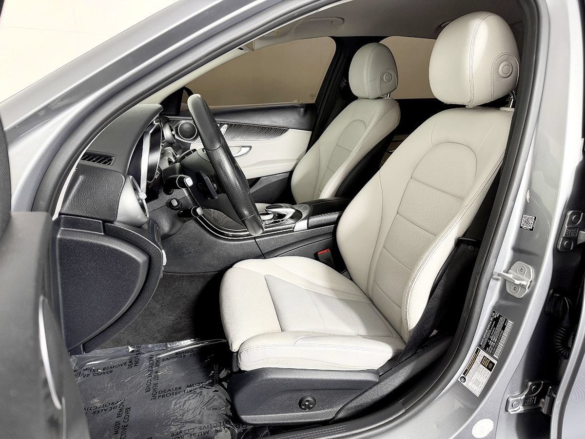 Used 2016 Mercedes-Benz C 300 4MATIC Sedan image 32