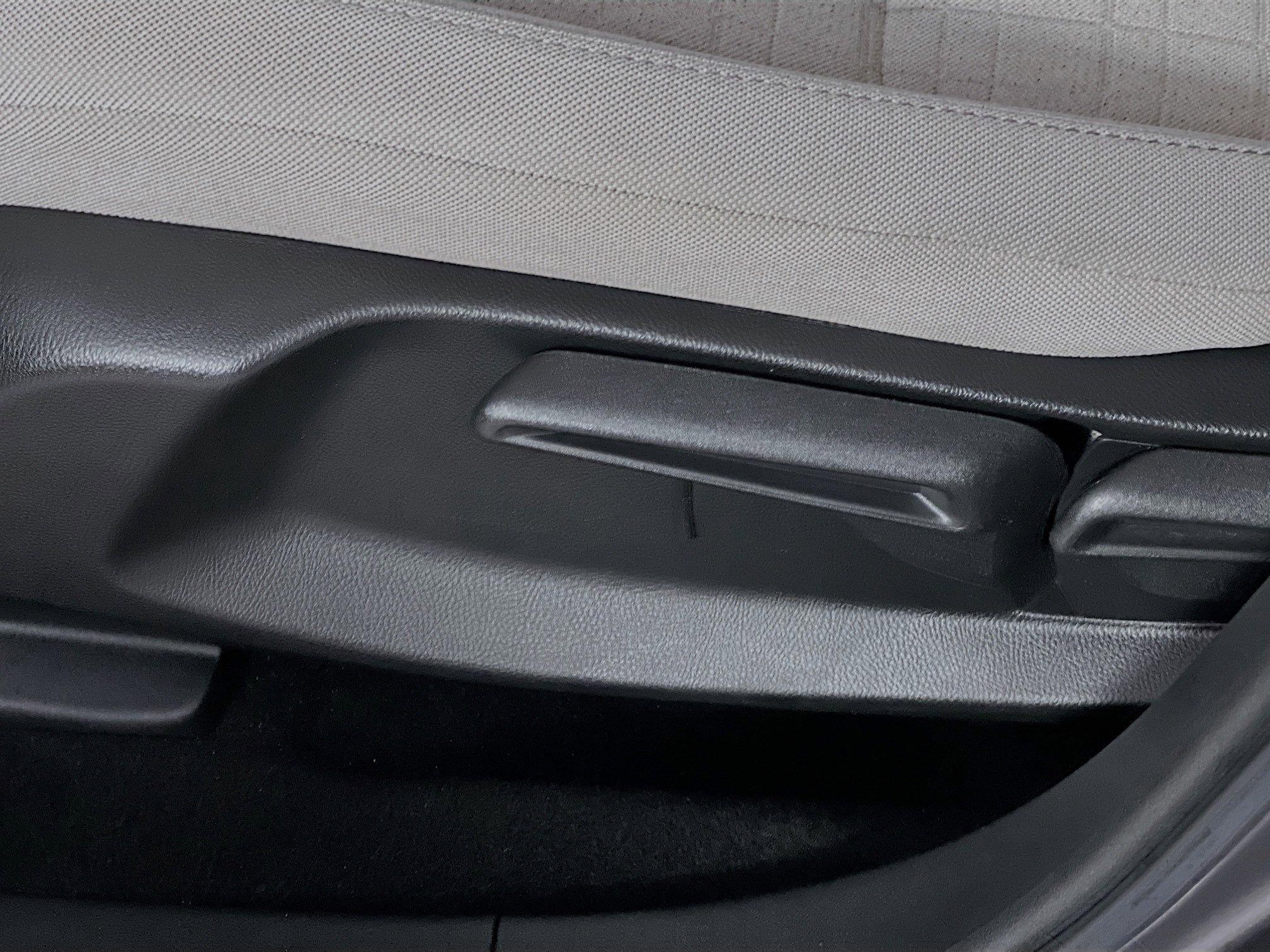 Used 2023 Honda HR-V LX image 16