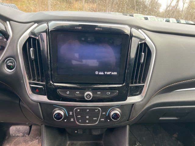 Used 2020 Chevrolet Traverse RS image 17