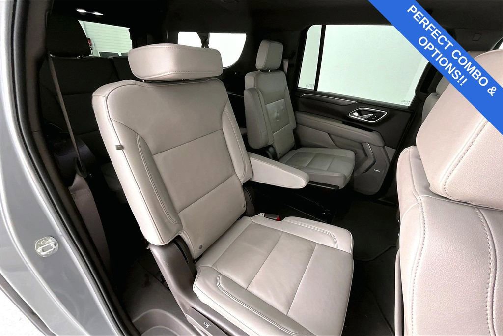 Used 2024 Chevrolet Suburban Z71 w/ Luxury Package image 36