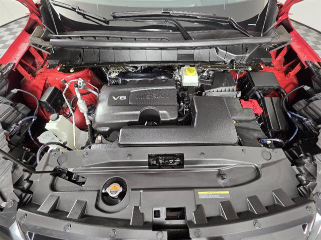 Used 2024 Nissan Pathfinder Platinum w/ Lighting Package (N93) image 11