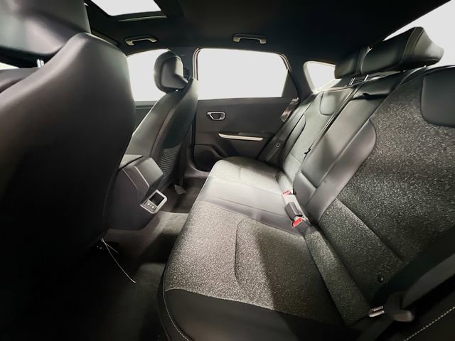 New 2025 Kia K4 GT-Line w/ GT-Line Sunroof Package image 26