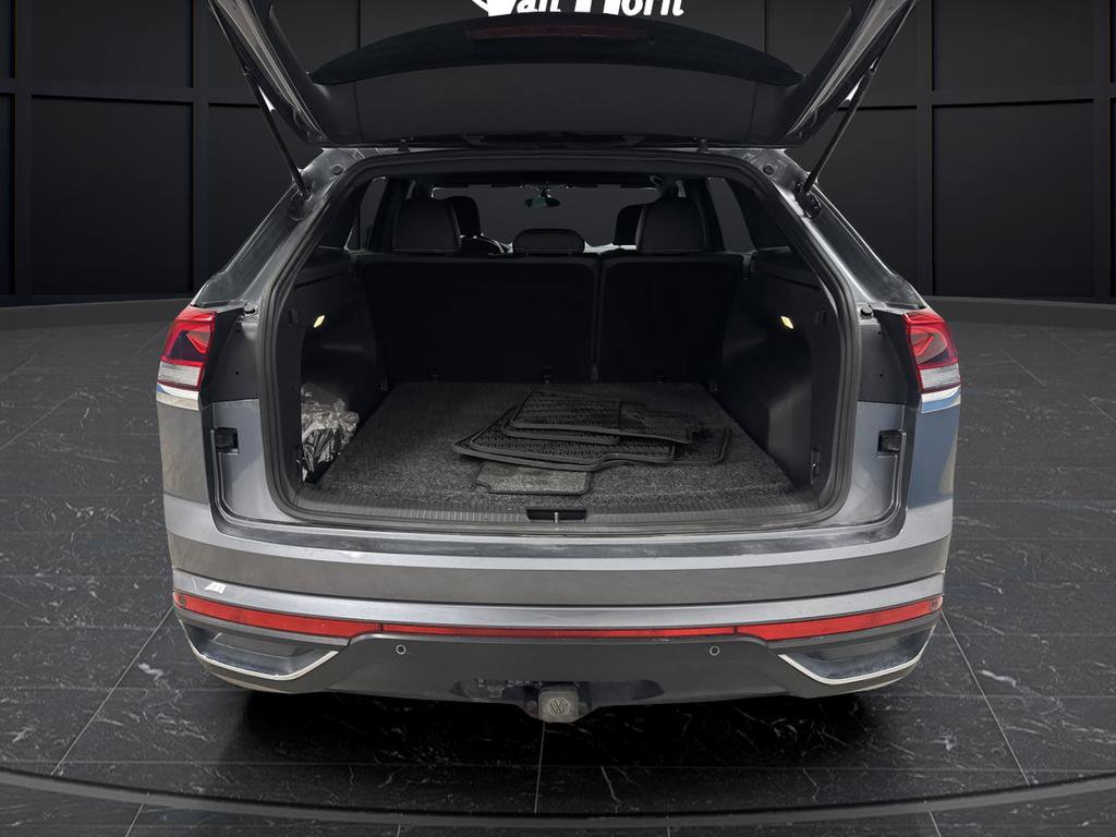 Used 2022 Volkswagen Atlas Cross Sport SE AWD/4WD image 13