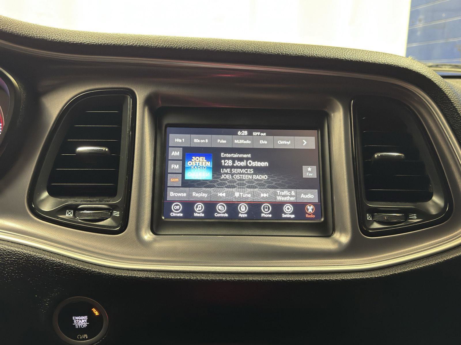 Used 2021 Dodge Challenger SXT image 28