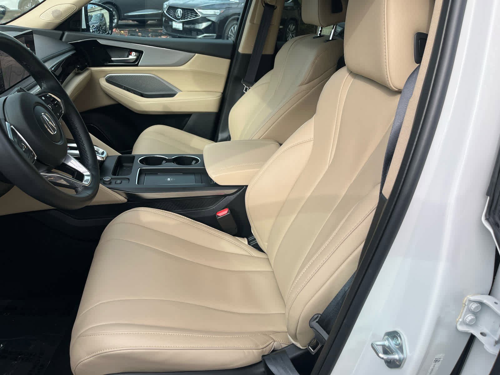 Used 2025 Acura MDX FWD image 17