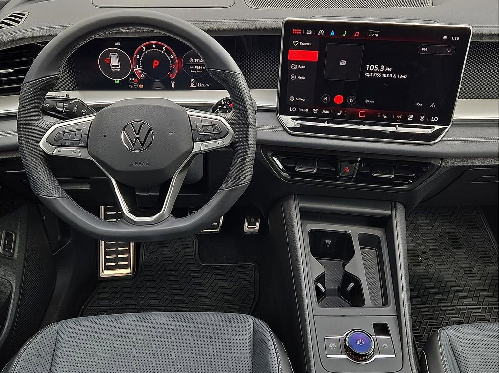Used 2025 Volkswagen Tiguan SE R-Line AWD/4WD image 10