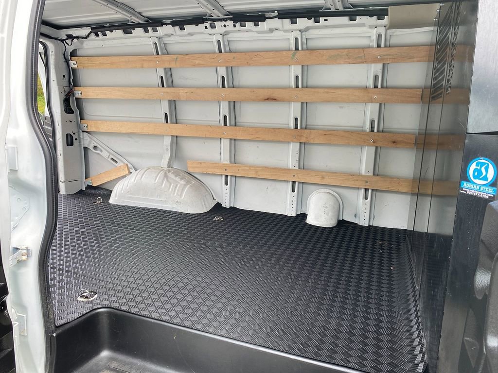 Used 2022 Chevrolet Express 2500 w/ Driver Convenience Package image 25