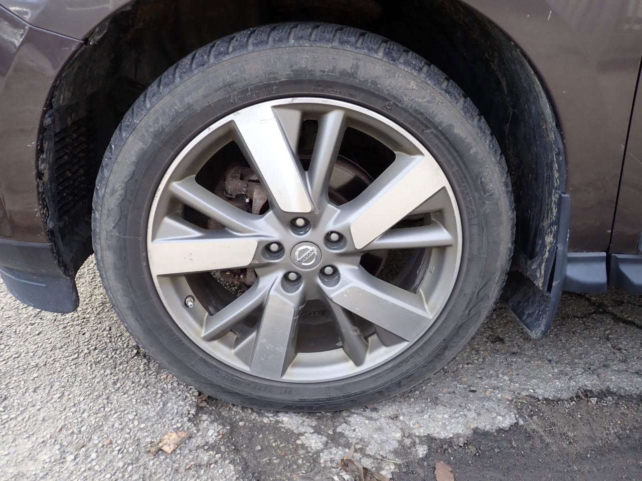 Used 2015 Nissan Pathfinder Platinum w/ Family Entertainment Package image 21