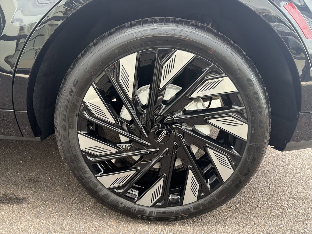 New 2026 Lincoln Nautilus Reserve w/ Jet Appearance Package image 13