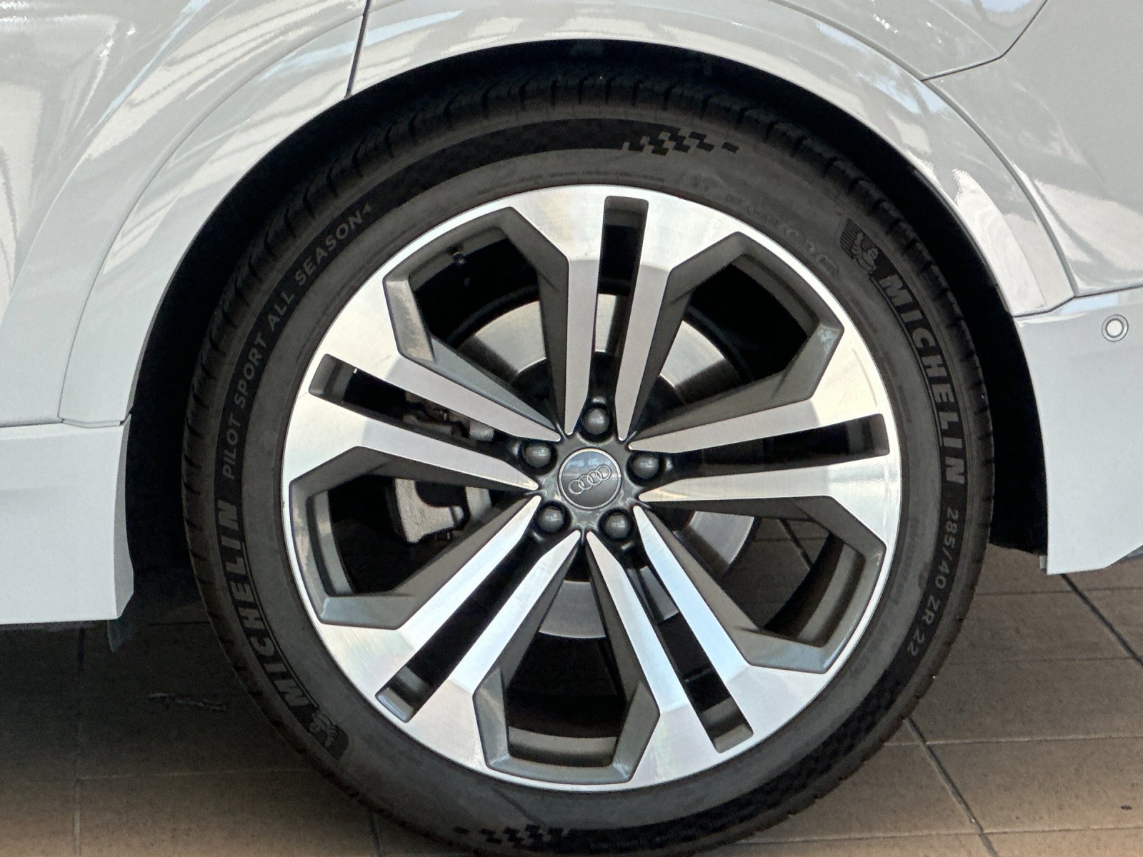 Used 2018 Audi Q7 2.0T Premium Plus w/ Premium Plus Package AWD/4WD image 25