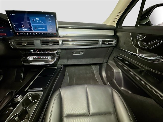 Used 2023 Lincoln Corsair AWD w/ Equipment Group 101A image 33