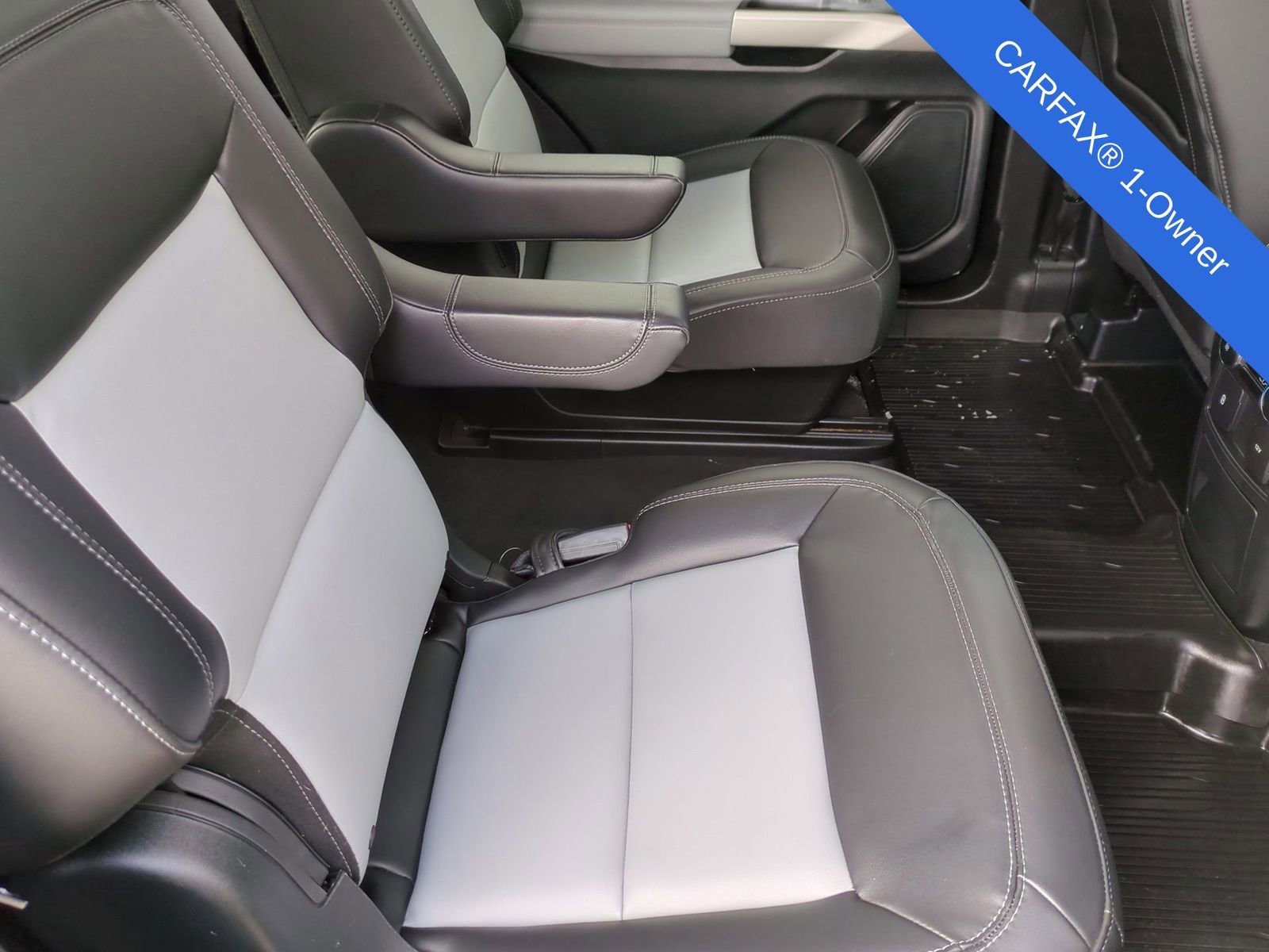 Used 2023 Ford Explorer XLT w/ Equipment Group 202A image 24