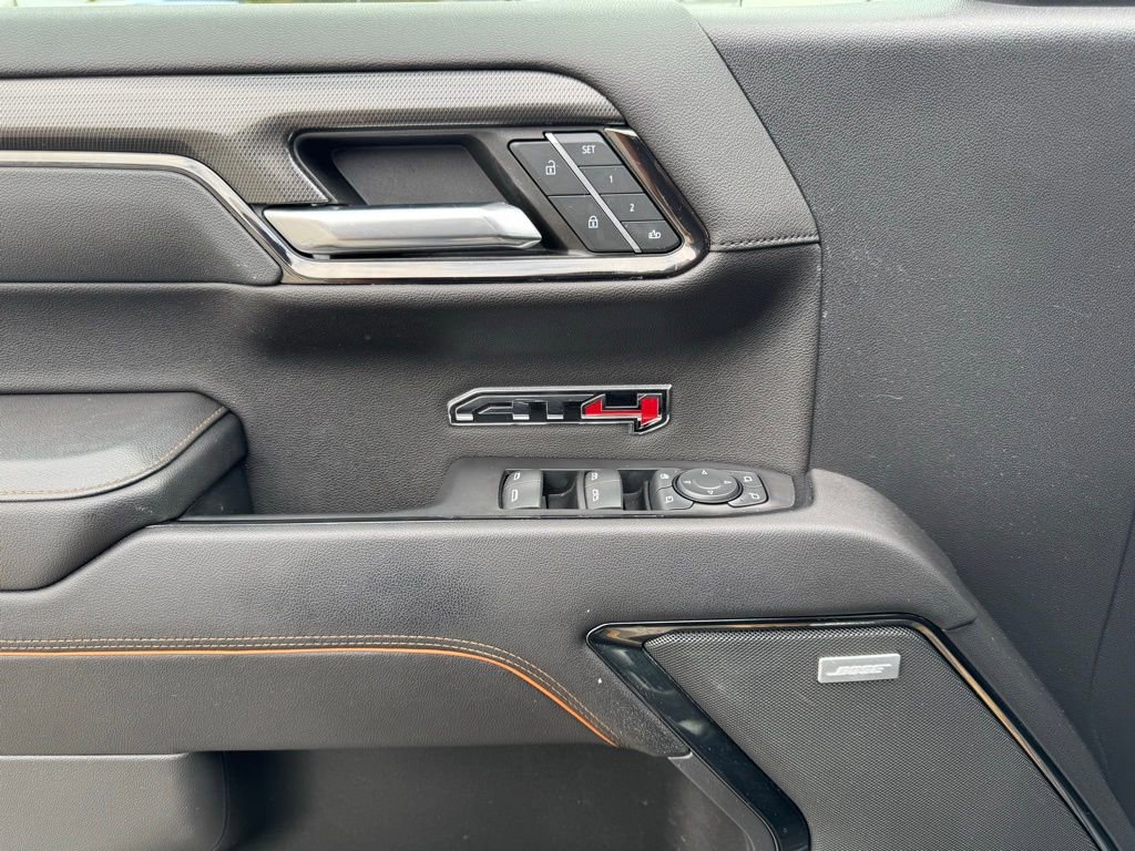 Used 2023 GMC Sierra 1500 AT4 image 16