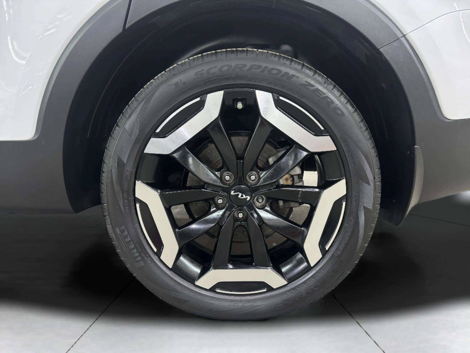 Used 2023 Kia Telluride EX w/ EX Captain's Chair Package FWD image 66