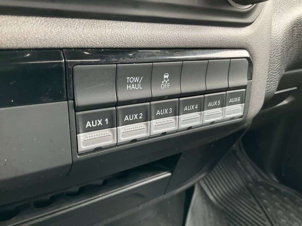 Used 2024 RAM 2500 Tradesman w/ Chrome Appearance Group image 14