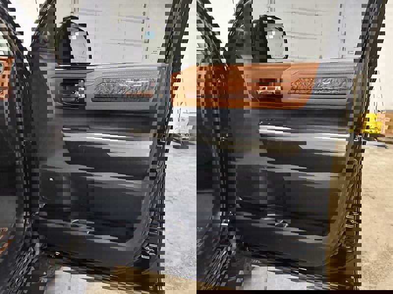 Used 2016 Toyota Tundra 1794 Edition image 28