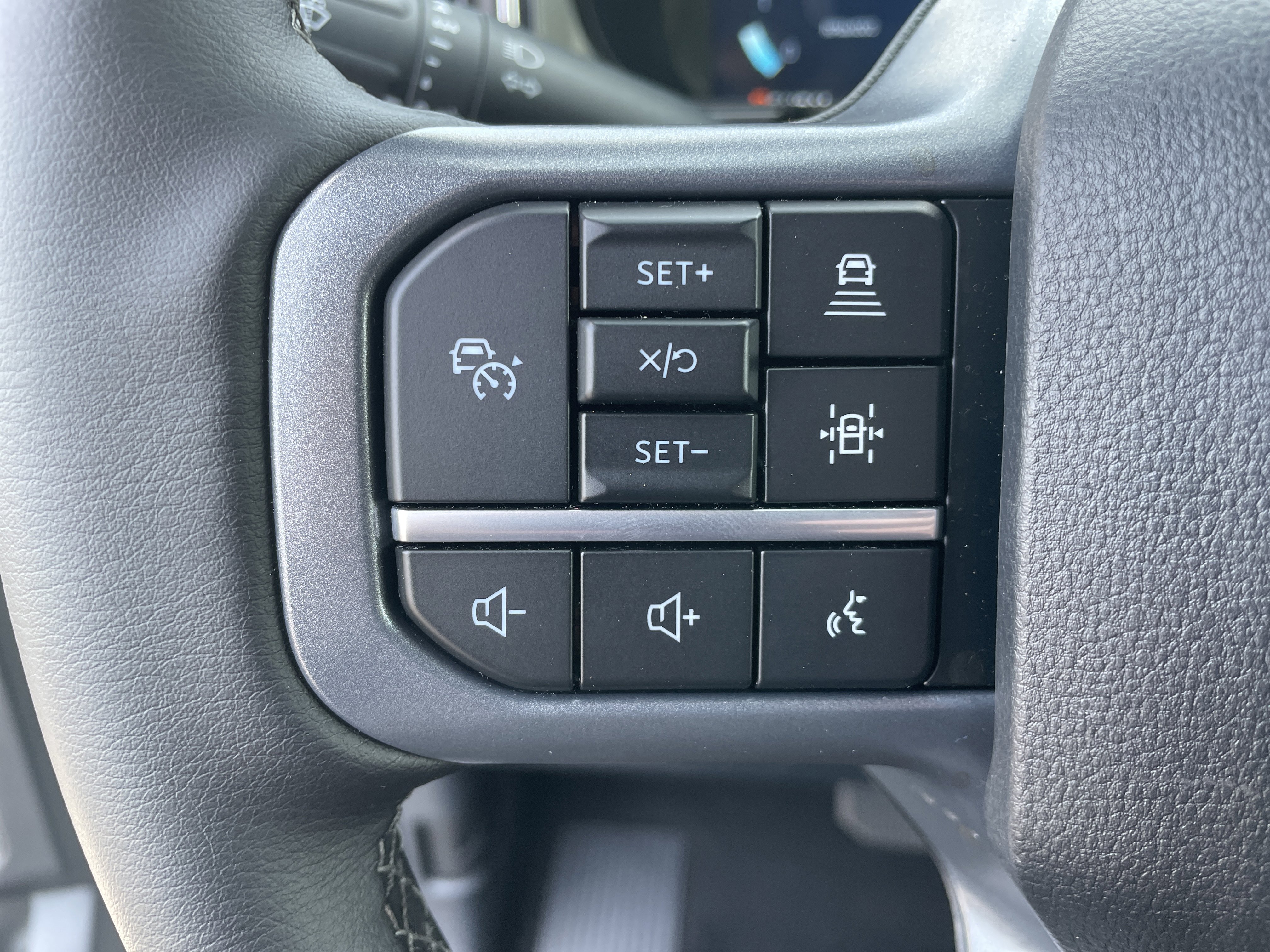 New 2026 Ford F350 Lariat w/ Lariat Ultimate Package image 17