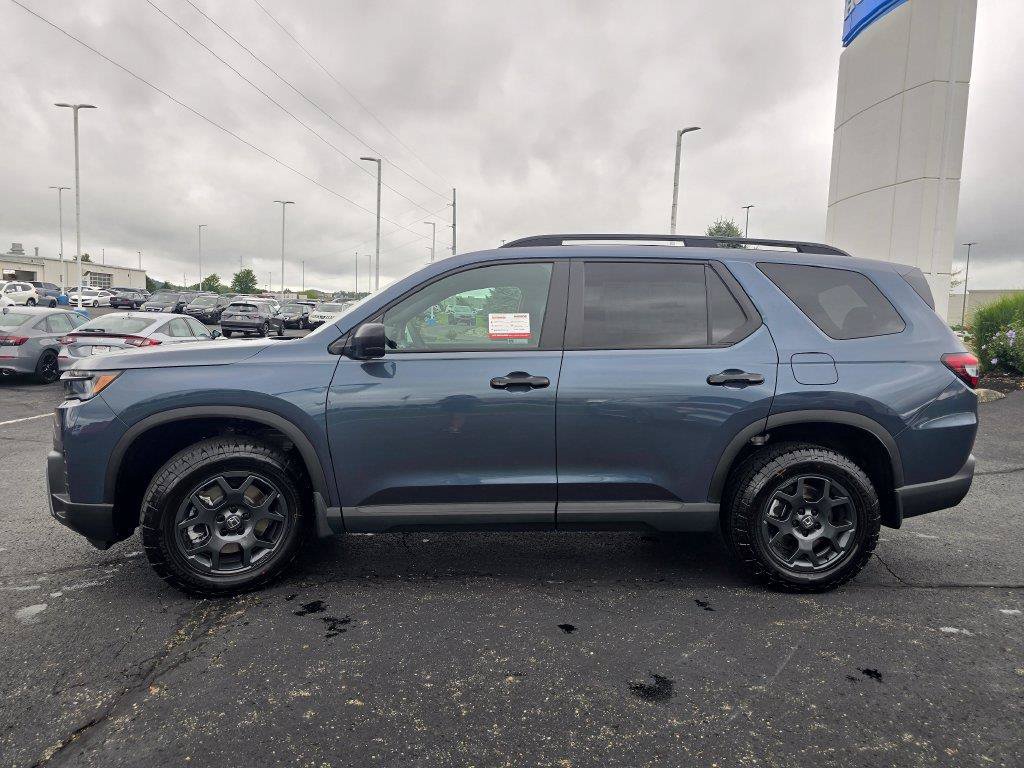 New 2026 Honda Pilot TrailSport image 5