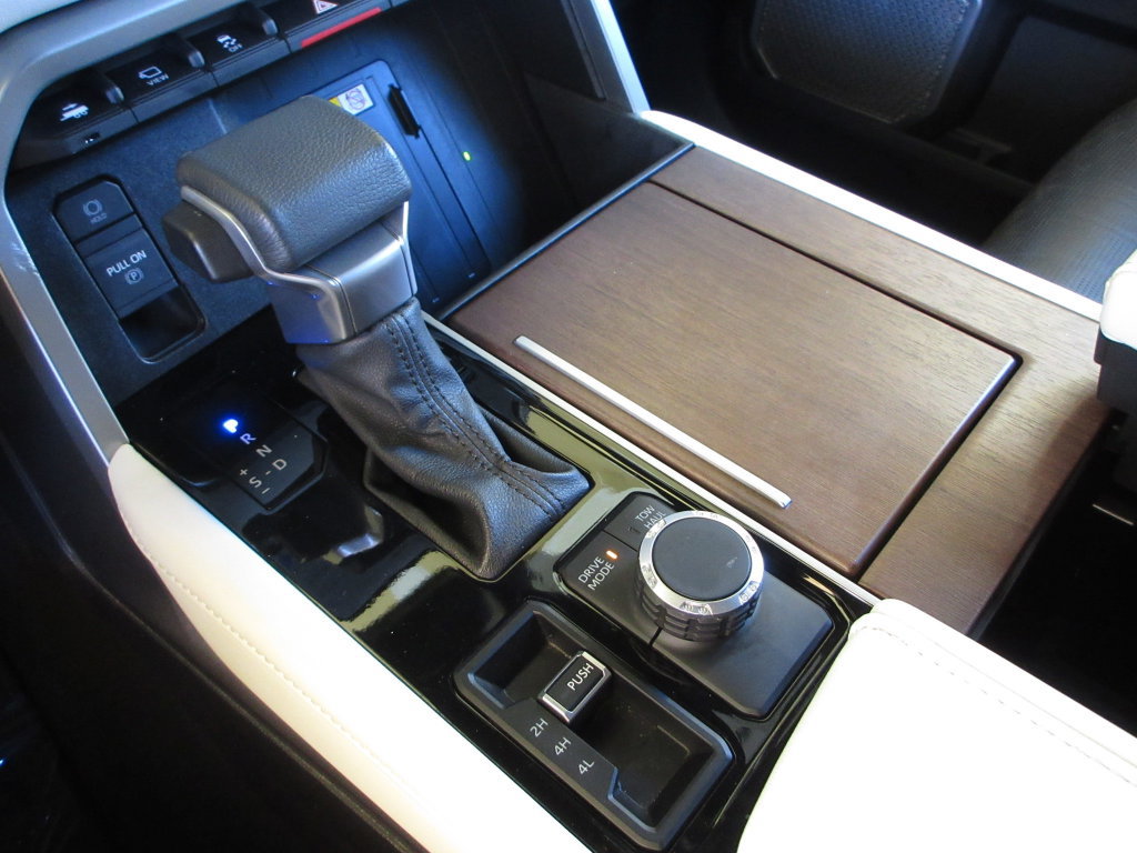 Used 2023 Toyota Tundra Capstone AWD/4WD image 20