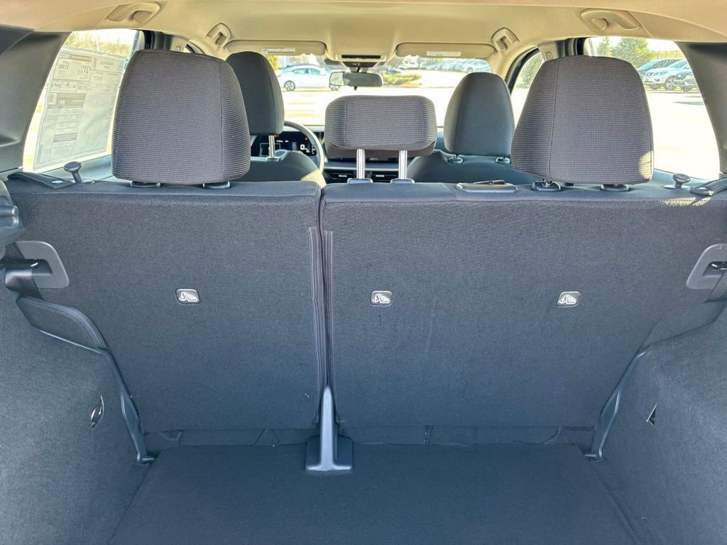 Used 2025 Nissan Kicks S image 7