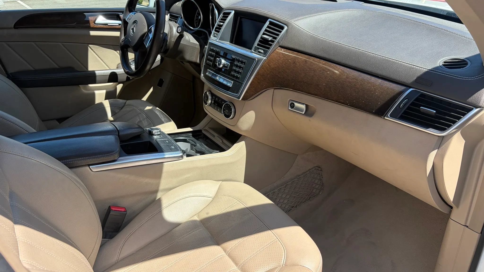 Used 2015 Mercedes-Benz GL 320 BlueTEC 4MATIC w/ Premium I Package image 15