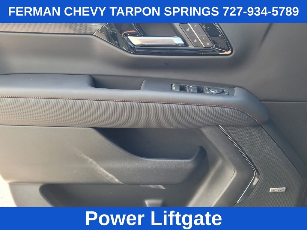 New 2025 Chevrolet Suburban RST image 26