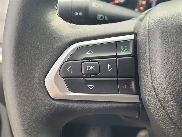 Used 2023 Jeep Compass Limited image 14