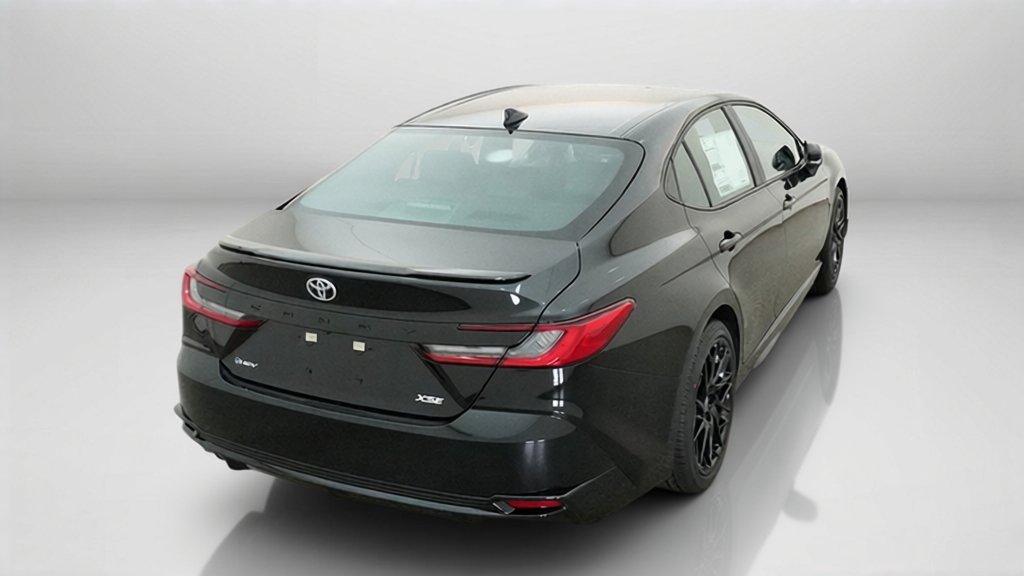 New 2027 Toyota Camry XSE FWD image 11