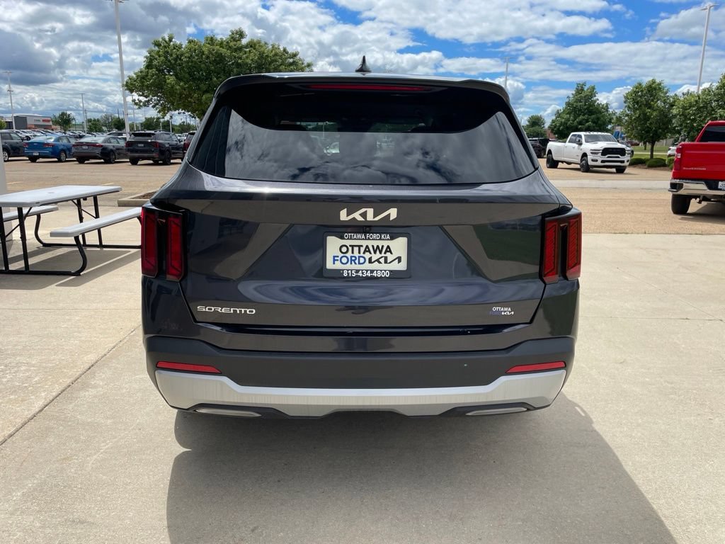 New 2026 Kia Sorento LX FWD image 6