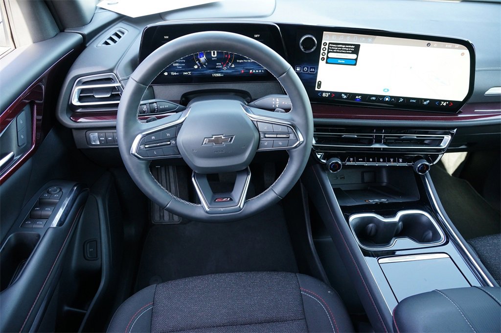 Used 2024 Chevrolet Traverse Z71 image 19