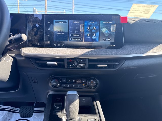 New 2027 Nissan Kicks SV w/ Cold Weather Package FWD image 21
