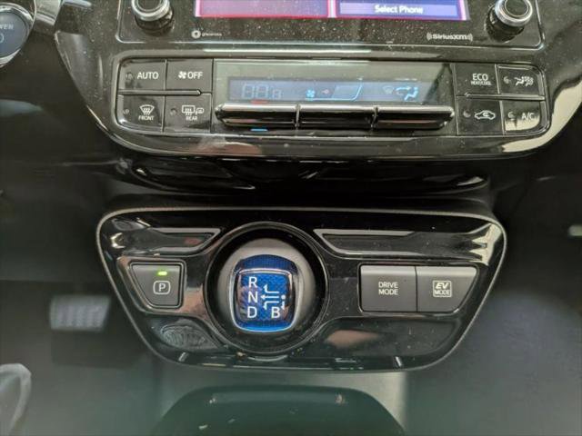 Used 2022 Toyota Prius L Eco image 20
