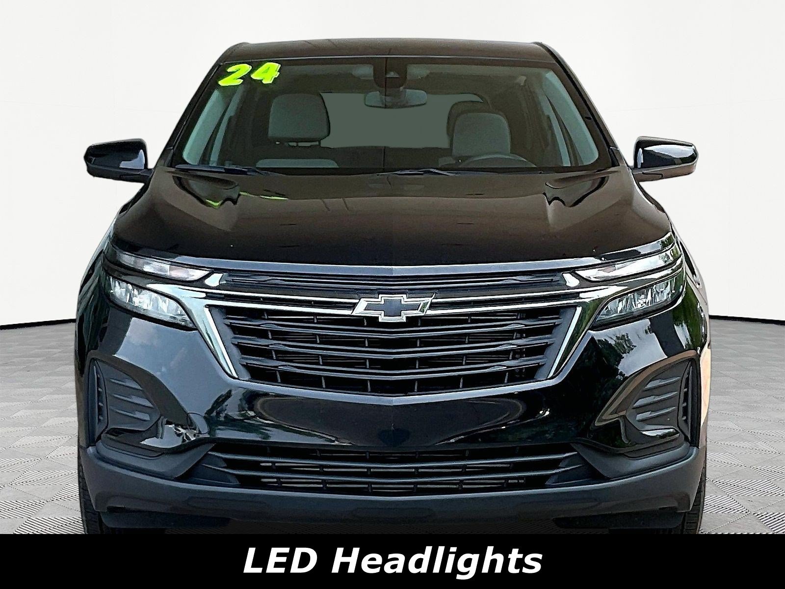 Used 2024 Chevrolet Equinox LS w/ Midnight Edition FWD image 2