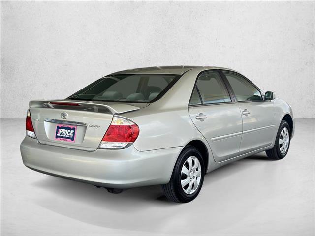 Used 2005 Toyota Camry LE FWD image 6