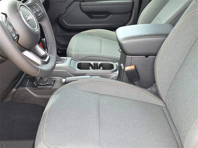 New 2025 Jeep Gladiator Sport image 17