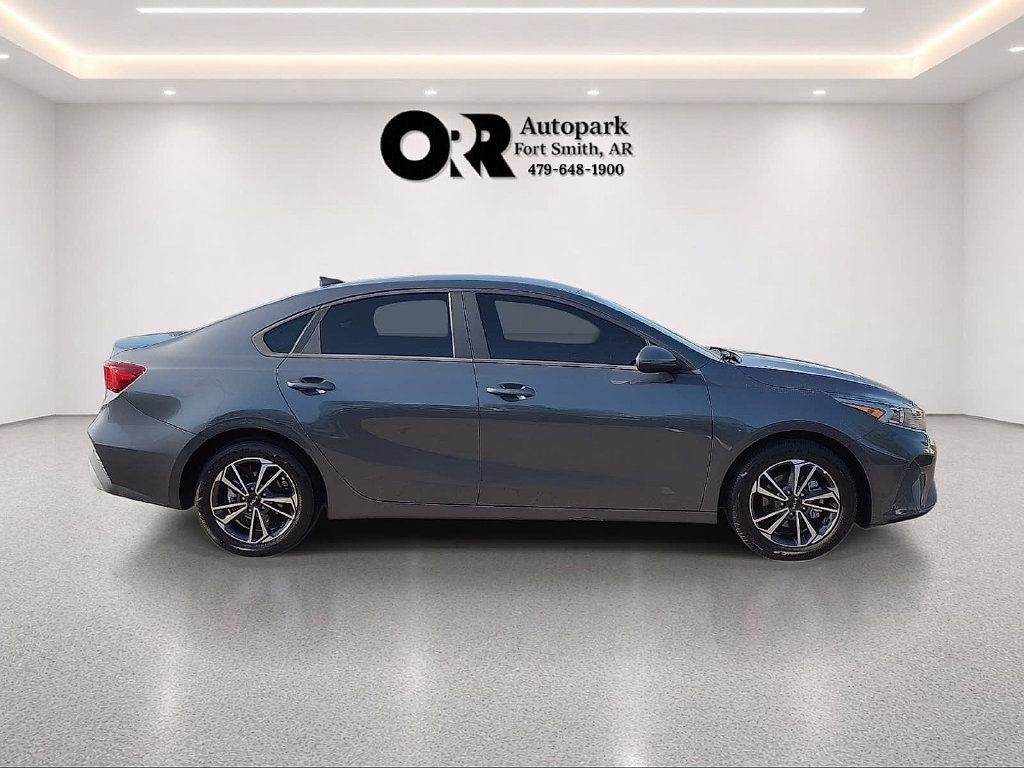 Used 2024 Kia Forte LXS FWD image 6