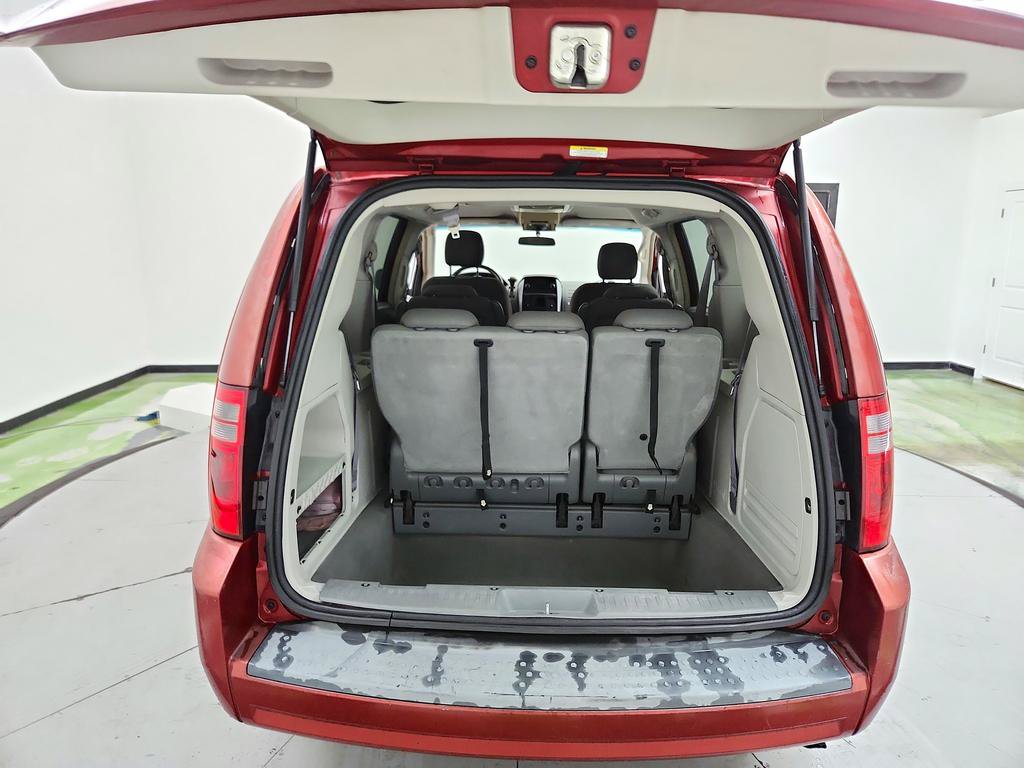 Used 2009 Dodge Grand Caravan SXT FWD image 26