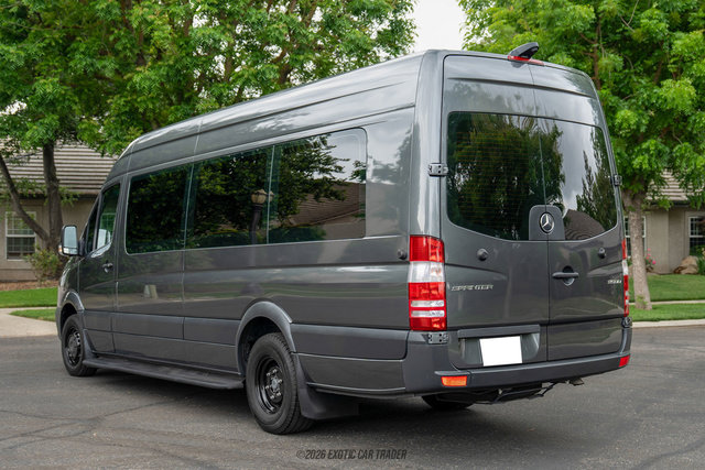 Used 2017 Mercedes-Benz Sprinter 3500 image 6