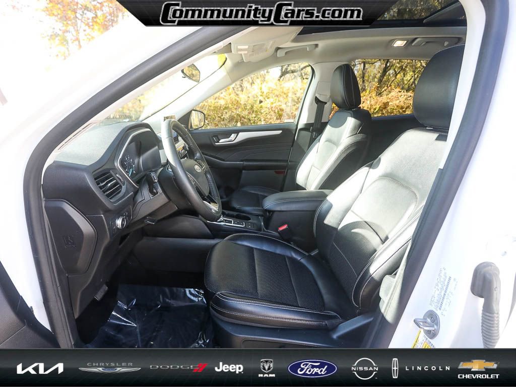 Used 2022 Ford Escape SEL image 12