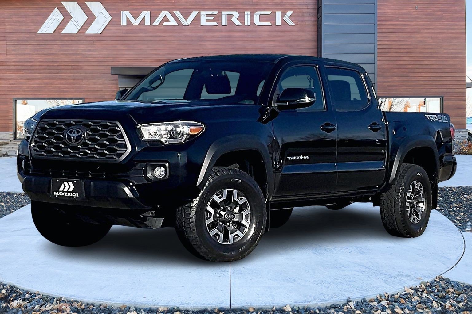 Used 2021 Toyota Tacoma TRD Off-Road w/ Technology Package image 3