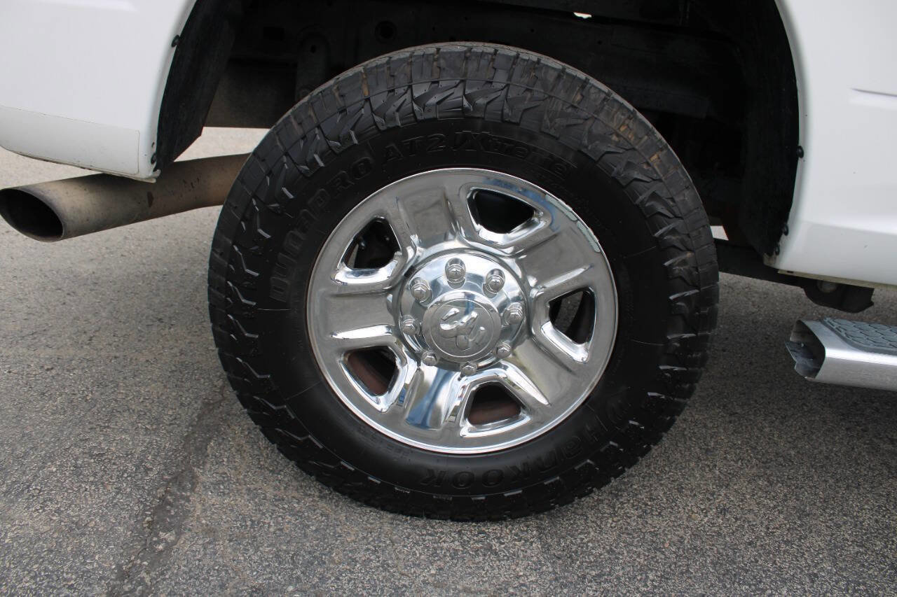 Used 2018 RAM 2500 Tradesman w/ Chrome Appearance Group image 18