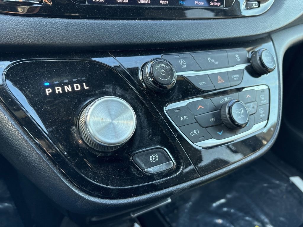 Used 2018 Chrysler Pacifica Touring Plus w/ S Appearance Package image 25