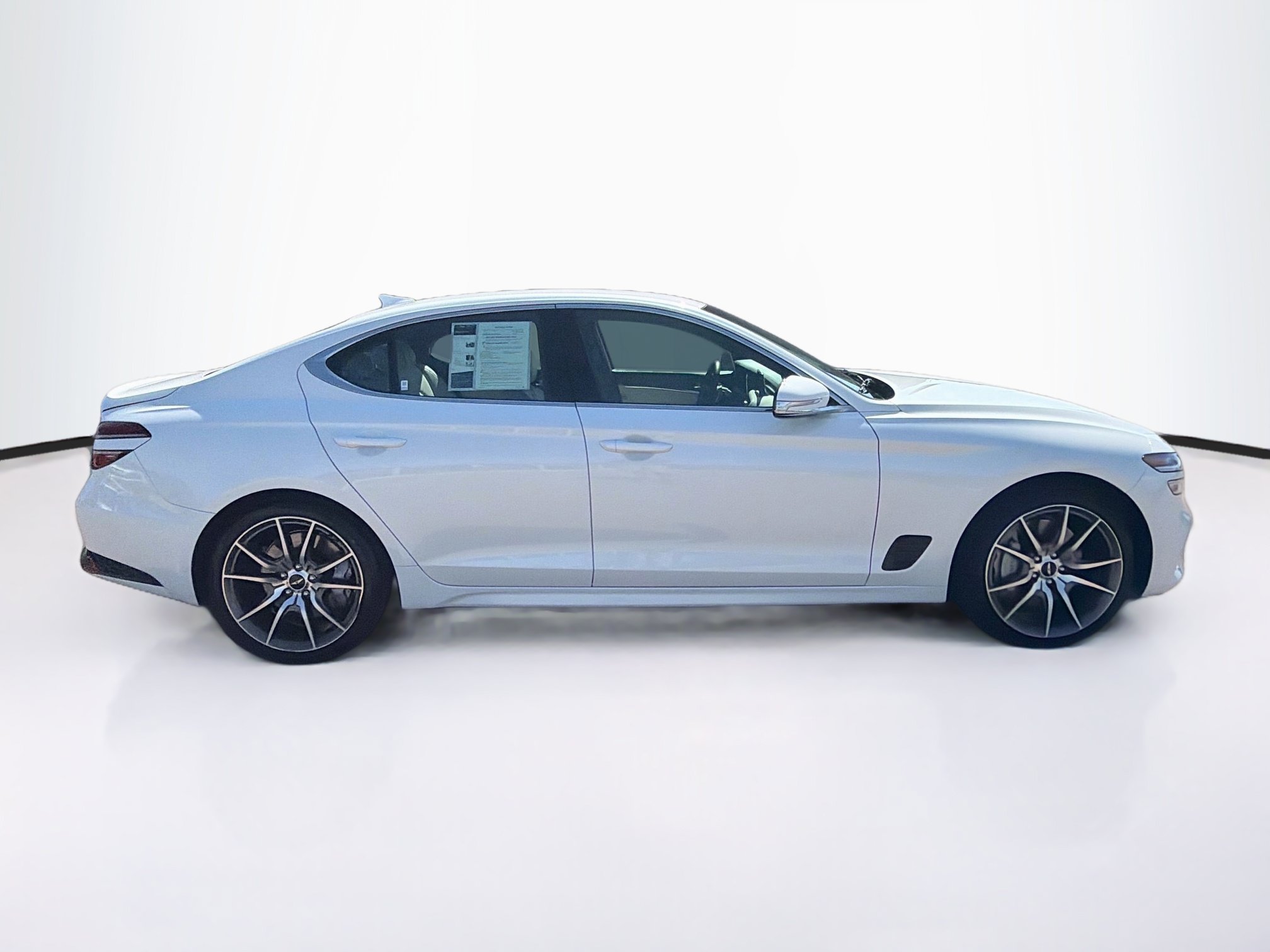 Used 2025 Genesis G70 2.5T AWD/4WD image 10