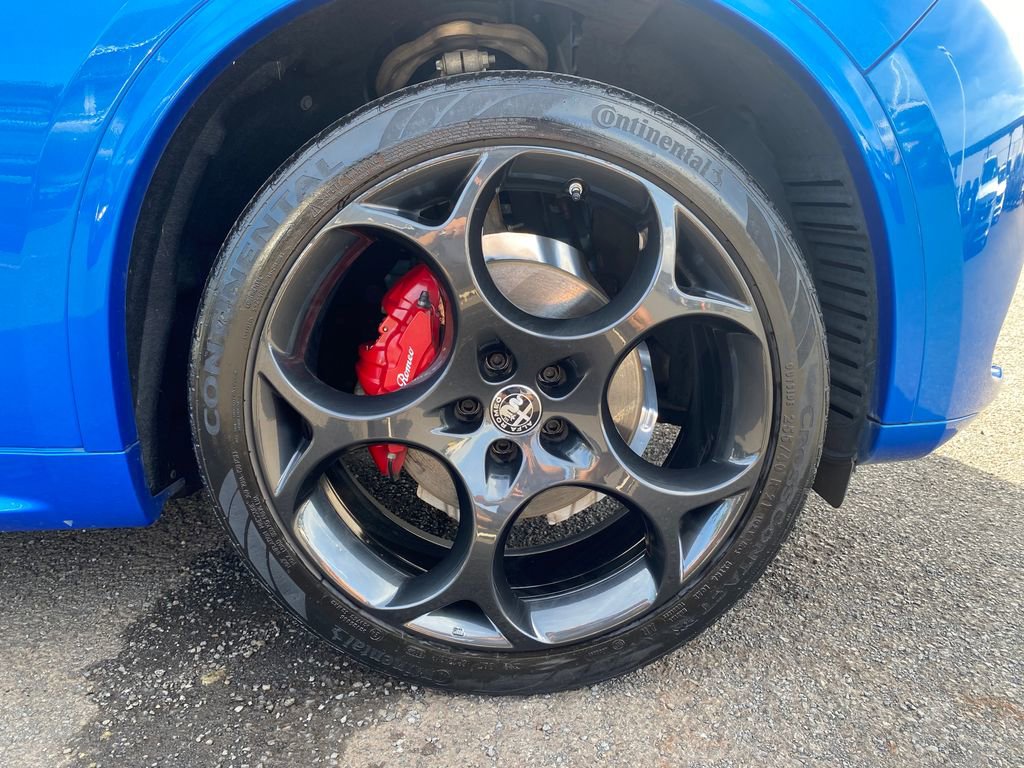 Used 2022 Alfa Romeo Stelvio Veloce image 27