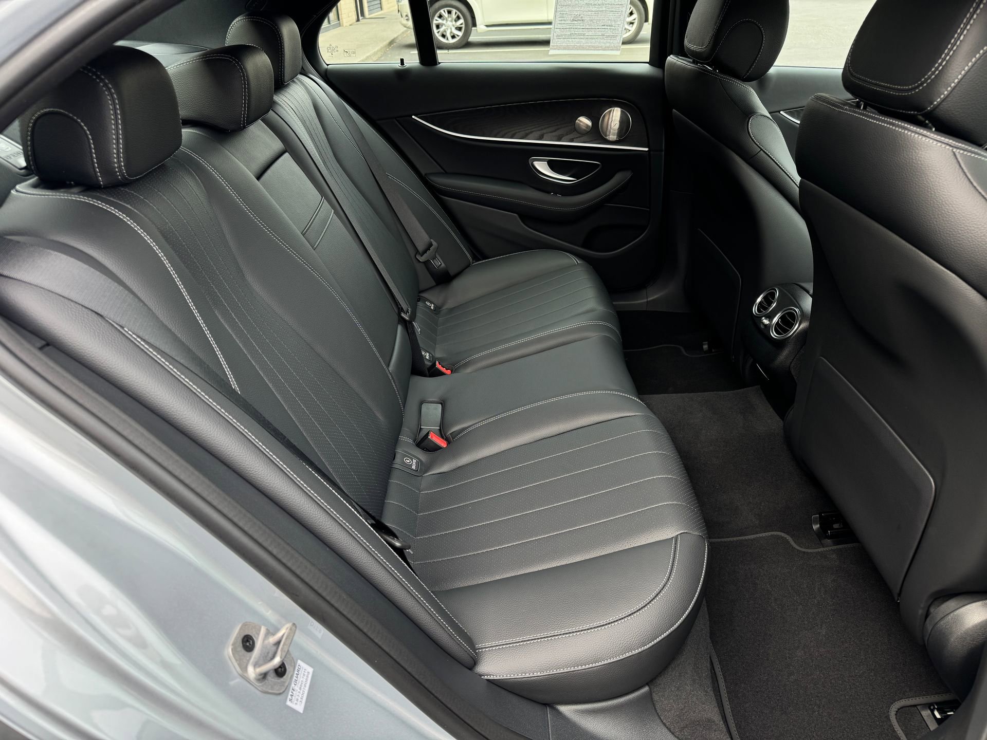 Used 2023 Mercedes-Benz E 350 Sedan image 34