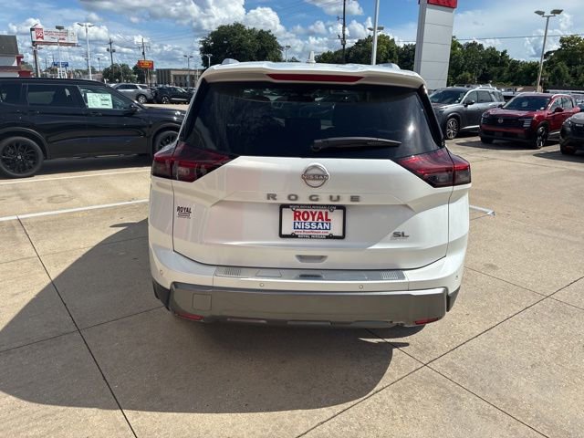 Used 2024 Nissan Rogue SL w/ SL Premium Package FWD image 6