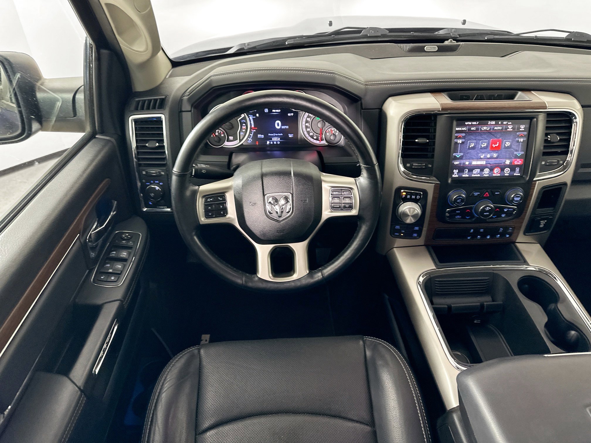 Used 2016 RAM 1500 Laramie w/ Convenience Group image 29