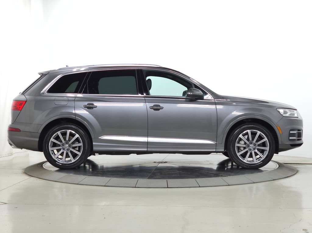 Used 2019 Audi Q7 3.0T Premium w/ Convenience Package AWD/4WD image 12