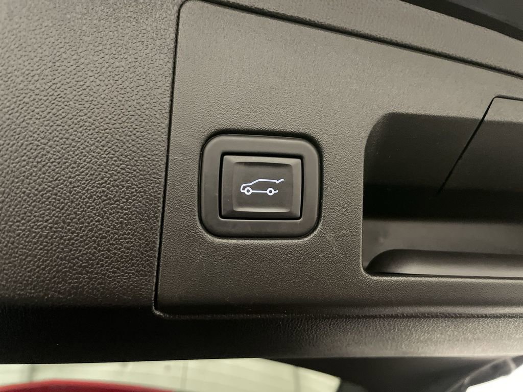 Used 2024 Cadillac XT5 Luxury w/ LPO, Floor Liner Package AWD/4WD image 28