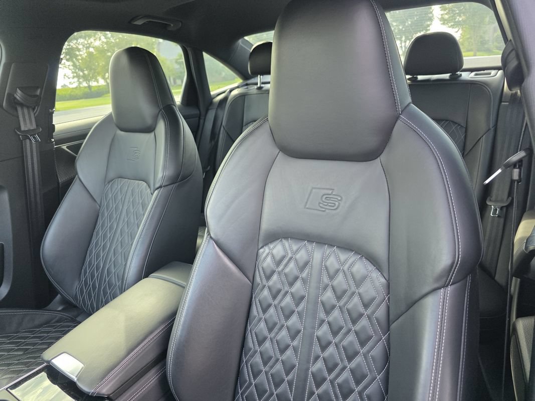 Used 2020 Audi S6 Premium Plus w/ S Sport Package AWD/4WD image 12